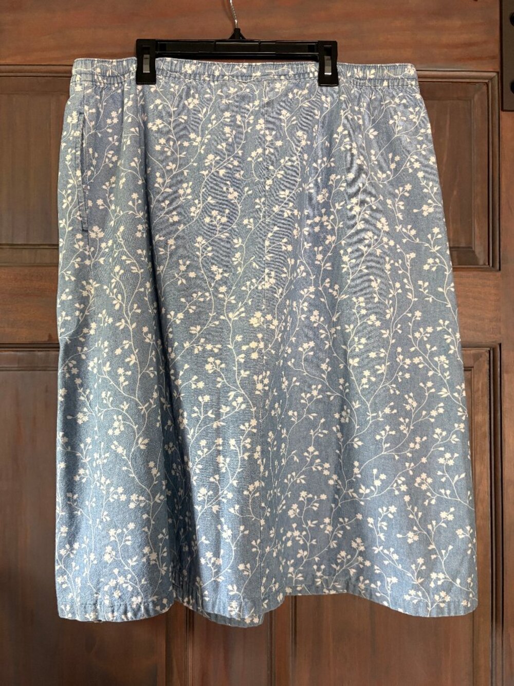 Orvis Drawstring skirt with pockets. size medium-